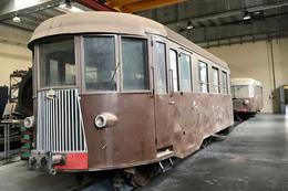 Die legendäre M1 Triebwagen im Depot Cosenza Vaglio Lise sollen betriebsfähig aufgearbeitet werden (Foto © Roberto Cocchi)